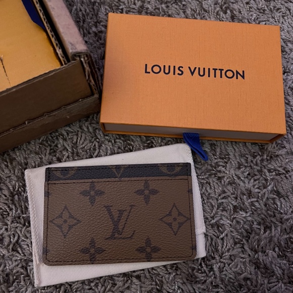 Louis Vuitton Reverse Monogram Cardholder - Picture 2 of 4